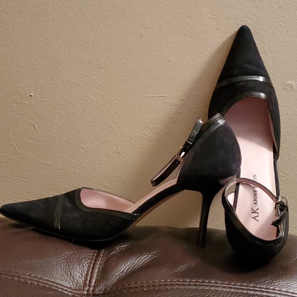 Anne Klein Pointed Toe Pump